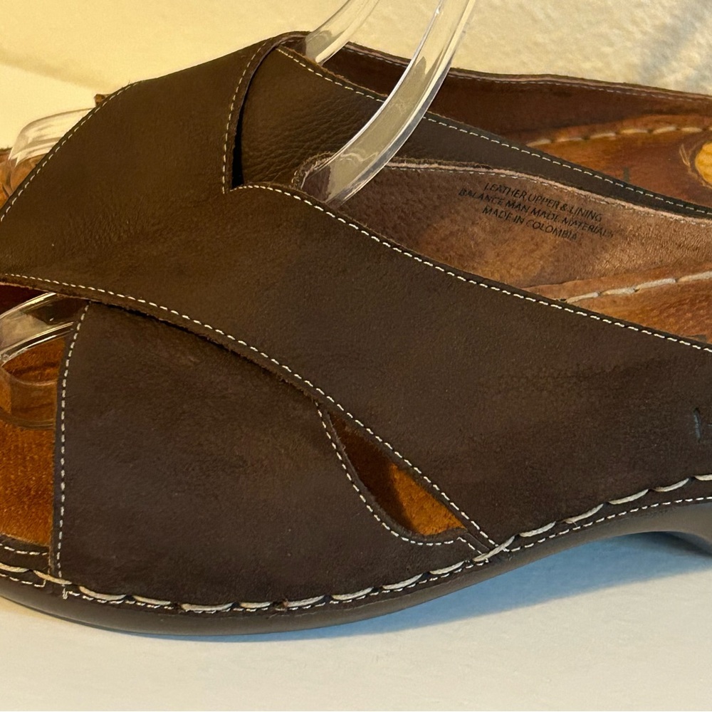 Born concept b.o.c Kallie brown genuine leather wedge sandals comfort size 8 - Picture 2 of 13
